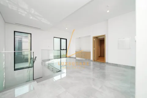 Üürile anda villa asukohaga Al Furjan, Dubai, AÜE: 4 magamistoaga, 548 m² Nr 718146 - pilt 25