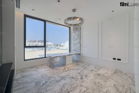 Villa in vendita a Dubai, EAU 7 camere da letto, 895.5 mq. № 652179 - foto 15