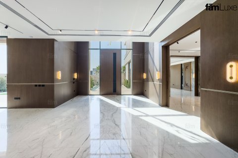 Villa in vendita a Dubai, EAU 7 camere da letto, 895.5 mq. № 652179 - foto 4