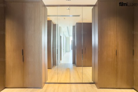 Villa in vendita a Dubai, EAU 7 camere da letto, 895.5 mq. № 652179 - foto 10