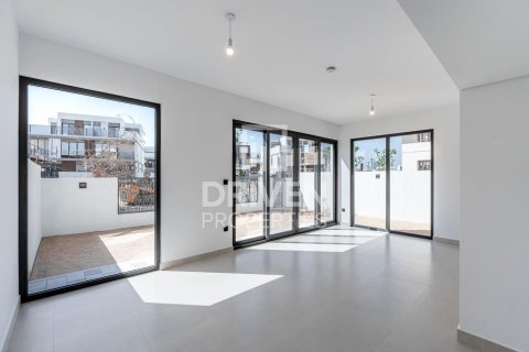 ویلا برای اجاره در Tilal Al Ghaf، Dubai، امارات متحده عربی 4 خوابه ، 316 متر مربع ، شماره 603471 - تصویر 4