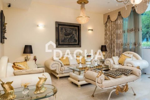 Διαμέρισμα σε Palm Jumeirah, Dubai, ΗΑΕ 1 υπνοδωμάτιο, 175 τ.μ. Αρ. 717684 - φωτογραφία 2
