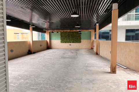 Dubai, BAE’de kiralık dükkan 284.2 m² No 705597 - fotoğraf 8