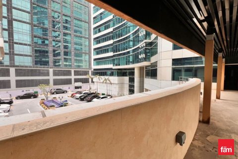 Dubai, BAE’de kiralık dükkan 284.2 m² No 705597 - fotoğraf 10