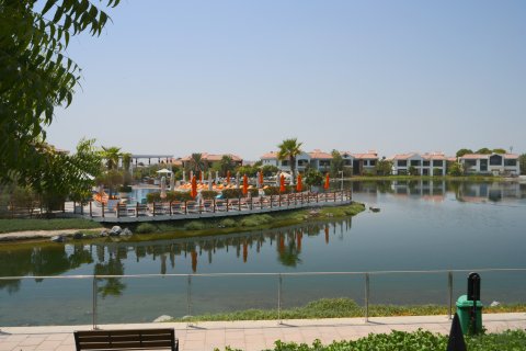 Willa na sprzedaż w Jumeirah Islands, Dubai, ZEA 4 sypialnie, 492.39 mkw., nr 762771 - zdjęcie 2