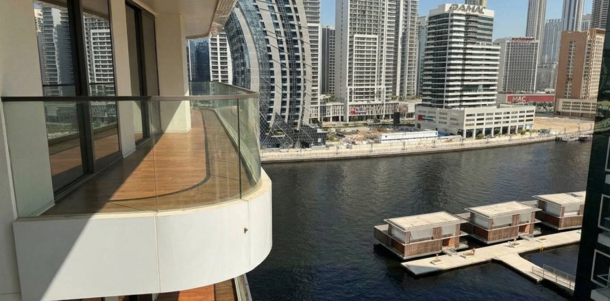 Appartamento a Business Bay, Dubai, EAU 1 camera da letto, 101 mq. № 707813