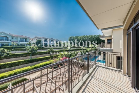 Vila di Jumeirah Golf Estates, Dubai, UAE 5 bilik tidur, 690.45509600 meter persegi № 707815 - foto 3