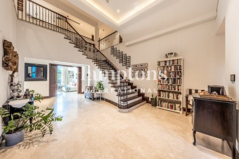 Vila di Jumeirah Golf Estates, Dubai, UAE 5 bilik tidur, 690.45509600 meter persegi № 707815 - foto 26