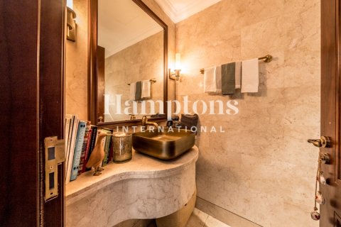 Vila di Jumeirah Golf Estates, Dubai, UAE 5 bilik tidur, 690.45509600 meter persegi № 707815 - foto 19