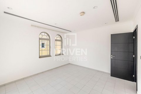 Vilë në Jumeirah Park, Dubai, Emiratet e Bashkuara Arabe 4 dhoma gjumi, 403 m2. № 603738 - Foto 15