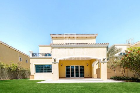 Vilë në Jumeirah Park, Dubai, Emiratet e Bashkuara Arabe 4 dhoma gjumi, 403 m2. № 603738 - Foto 3