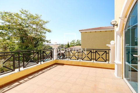 Vilë në Jumeirah Park, Dubai, Emiratet e Bashkuara Arabe 4 dhoma gjumi, 403 m2. № 603738 - Foto 14
