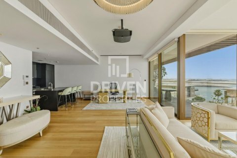 Apartmen di Jumeirah, Dubai, UAE 1 bilik tidur, 150.41 meter persegi № 756833 - foto 2