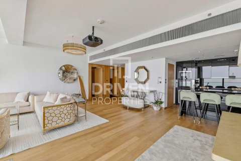 Apartmen di Jumeirah, Dubai, UAE 1 bilik tidur, 150.41 meter persegi № 756833 - foto 8