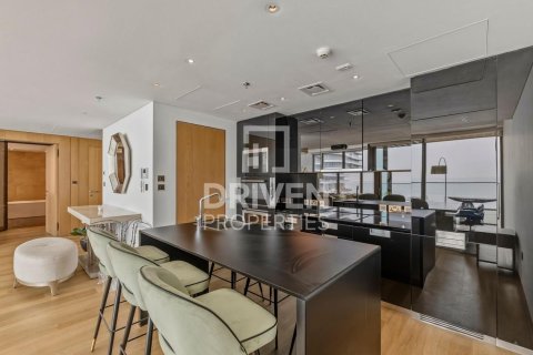 Apartmen di Jumeirah, Dubai, UAE 1 bilik tidur, 150.41 meter persegi № 756833 - foto 10