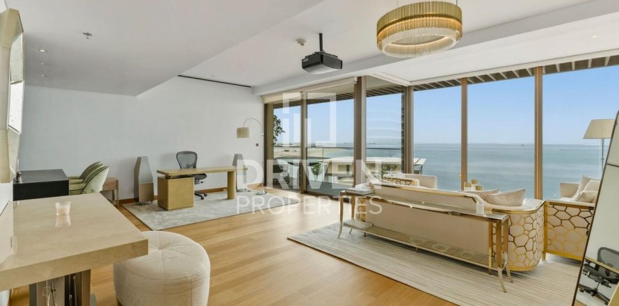 Apartmen di Jumeirah, Dubai, UAE 1 bilik tidur, 150.41 meter persegi № 756833