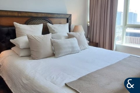 Apartmen di Dubai Marina, Dubai, UAE 1 bilik tidur, 71 meter persegi № 668516 - foto 16