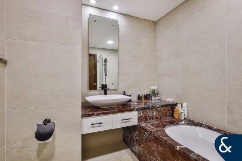 Apartment til leje i Jumeirah Beach Residence, Dubai, UAE 2 soveværelser, 136 kvm № 668521 - foto 12