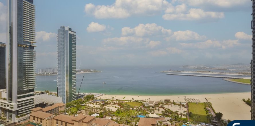 Apartment in Jumeirah Beach Residence, Dubai, UAE 2 bedrooms, 136 sq.m. № 668521