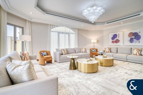 Vila v Palm Jumeirah, Dubai, SAE 5 ložnice, 622 m² Č.: 668520 - fotografie 1