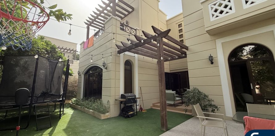 Vila v Mudon, Dubai, SAE 4 ložnice, 390 m² Č.: 668518