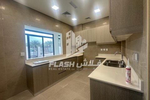 Villa in Mina Al Arab, Ras Al Khaimah, UAE 4 bedrooms, 353 sq.m. № 611681 - photo 10