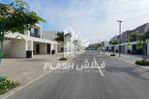 Villa in Mina Al Arab, Ras Al Khaimah, UAE 4 bedrooms, 353 sq.m. № 611681 - photo 33