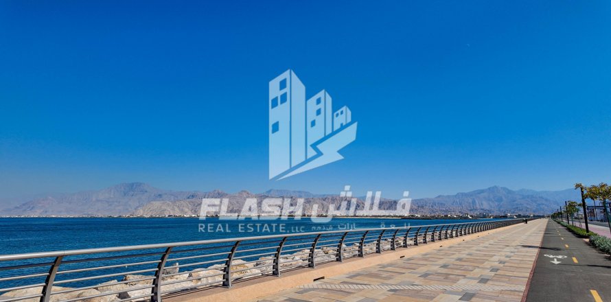 Pozemek v Al Mairid, Ras Al Khaimah, SAE 894.6 m² Č.: 611670