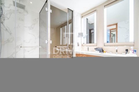 Appartamento in affitto a Downtown Dubai (Downtown Burj Dubai), Dubai, EAU 3 camere da letto, 165.46 mq. № 744934 - foto 17
