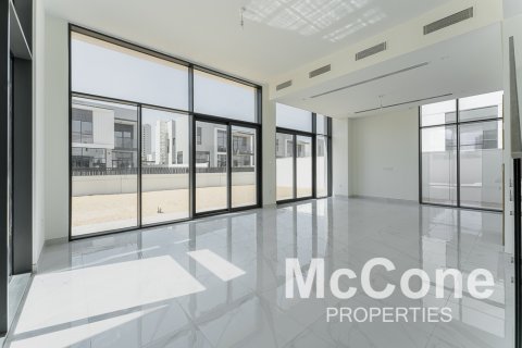 Villa itt: Al Furjan, Dubai, EAE, 4 hálószoba, 569.96 m², azonosító: 587276 - fénykép 1