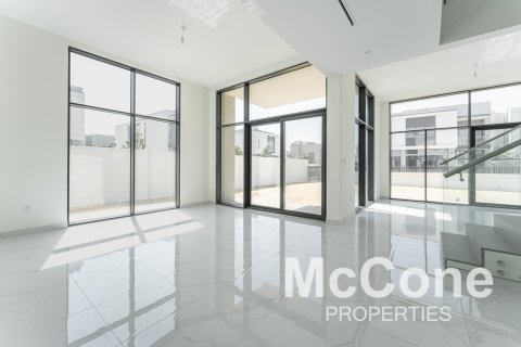Villa itt: Al Furjan, Dubai, EAE, 4 hálószoba, 569.96 m², azonosító: 587276 - fénykép 2
