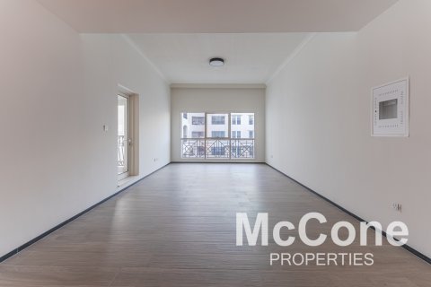 Снять в аренду квартиру в Умм-Сукейм, Дубай, ОАЭ 2 спальни, 130.99м2, № 587180 - фото 2