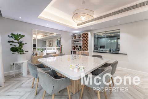 Řadový dům v Meydan, Dubai, SAE 4 ložnice, 218.04 m² Č.: 587177 - fotografie 3