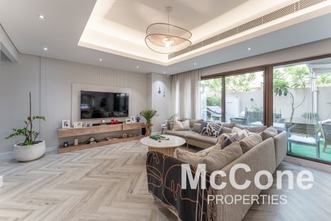 Řadový dům v Meydan, Dubai, SAE 4 ložnice, 218.04 m² Č.: 587177 - fotografie 2