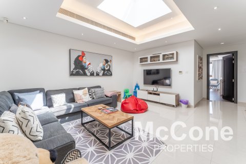 Řadový dům v Meydan, Dubai, SAE 4 ložnice, 218.04 m² Č.: 587177 - fotografie 7