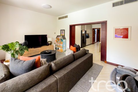 Villa te koop in Arabian Ranches, Dubai, VAE 5 slaapkamers, 450.49 vr.m., nr 753620 - foto 12