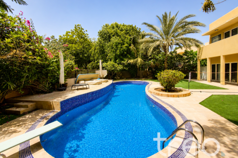 Villa in Arabian Ranches, Dubai, VAE: 5 Schlafzimmer, 450.49 m2 Nr. 753620