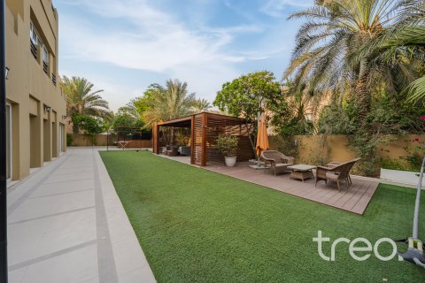 Villa zum Verkauf in Arabian Ranches, Dubai, VAE 7 Schlafzimmer, 505.67 m2 Nr. 753618 - Foto 24
