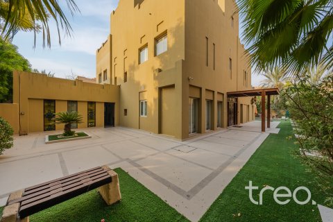 Villa zum Verkauf in Arabian Ranches, Dubai, VAE 7 Schlafzimmer, 505.67 m2 Nr. 753618 - Foto 21