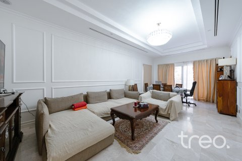 Villa zum Verkauf in Arabian Ranches, Dubai, VAE 7 Schlafzimmer, 505.67 m2 Nr. 753618 - Foto 12