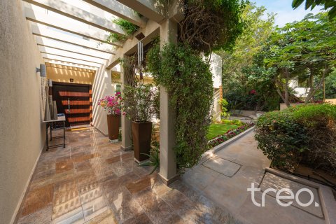 Müüa villa asukohaga Arabian Ranches, Dubai, AÜE: 5 magamistoaga, 493.22 m² Nr 753619 - pilt 21