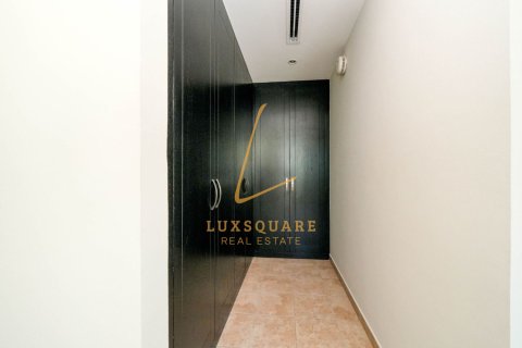 Vilă de închiriat în Jumeirah Park, Dubai, EAU 3 dormitoare, 861 mp. №718669 - poză 7