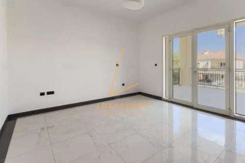 Vilă de închiriat în Jumeirah Park, Dubai, EAU 3 dormitoare, 861 mp. №718669 - poză 10