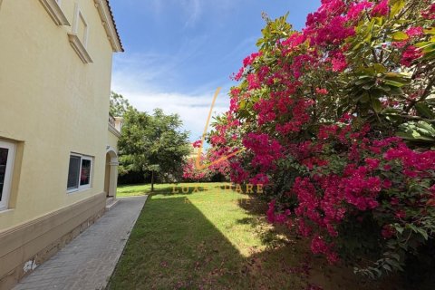 Vilă de închiriat în Jumeirah Park, Dubai, EAU 3 dormitoare, 861 mp. №718669 - poză 16