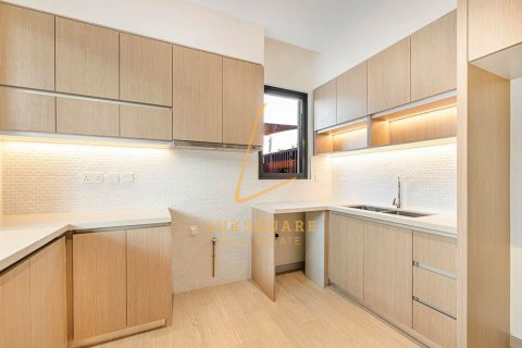 Vila v Al Furjan, Dubai, SAE 3 spálne, 238 m2 č. 718671 - Fotografia 3
