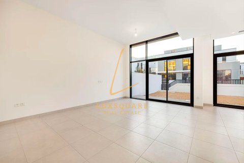 Vila v Al Furjan, Dubai, SAE 3 spálne, 238 m2 č. 718671 - Fotografia 18