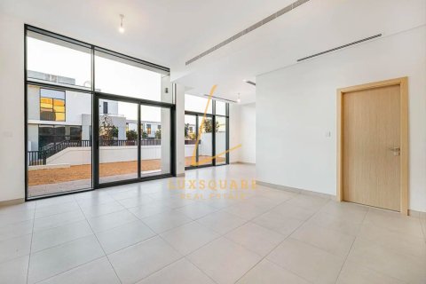 Vila v Al Furjan, Dubai, SAE 3 spálne, 238 m2 č. 718671 - Fotografia 4