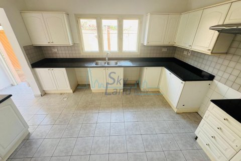 Villa uthyres i Umm Suqeim, Dubai, UAE 3 sovrum, 325.2 kvm Nr. 628657 - fotografi 6