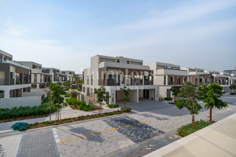 Villa til leie i Tilal Al Ghaf, Dubai, Emiratene 5 soverom, 316.89213300 kvm Nr. 688042 - Foto 9