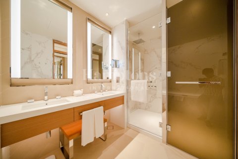 Apartment in Downtown Dubai (Downtown Burj Dubai), UAE 2 bedrooms, 116.31455600 sq.m. № 595244 - photo 1